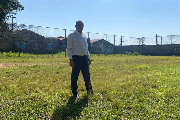 Campo de futebol no Jupiá