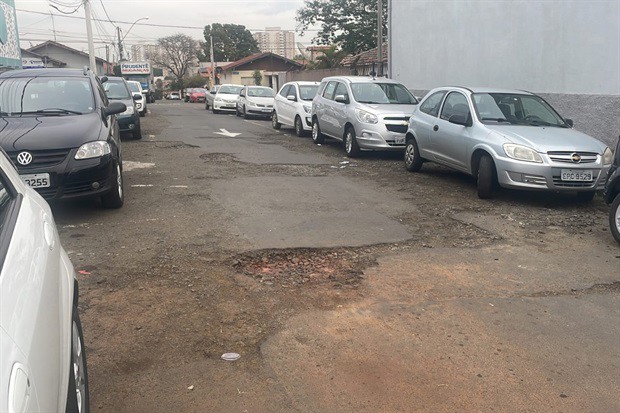 Jardim Prezotto e Piracicamirim recebem "megaoperação" tapa buraco