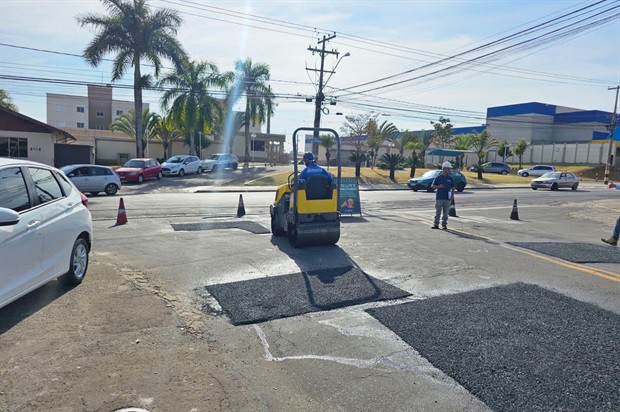 Jardim Prezotto e Piracicamirim recebem "megaoperação" tapa buraco