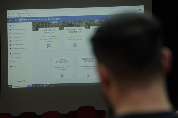 (Fotos: Rubens Cardia) Apresentação do novo sistema a assessores parlamentares aconteceu na tarde desta quarta-feira, 26, no Salão Nobre "Helly de Campos Melges"