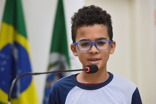 Alunos do Colégio Adventista participam do "Conheça o Legislativo