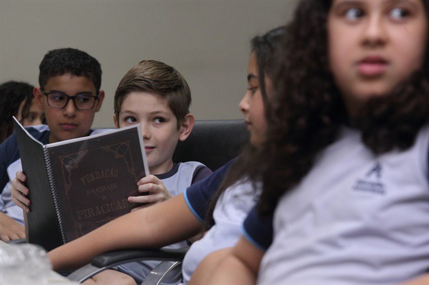 Alunos do Colégio Adventista participam do "Conheça o Legislativo