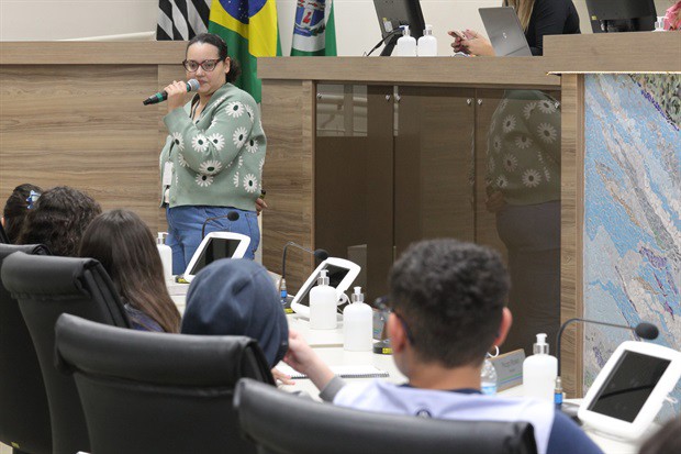 Alunos do Colégio Adventista participam do "Conheça o Legislativo