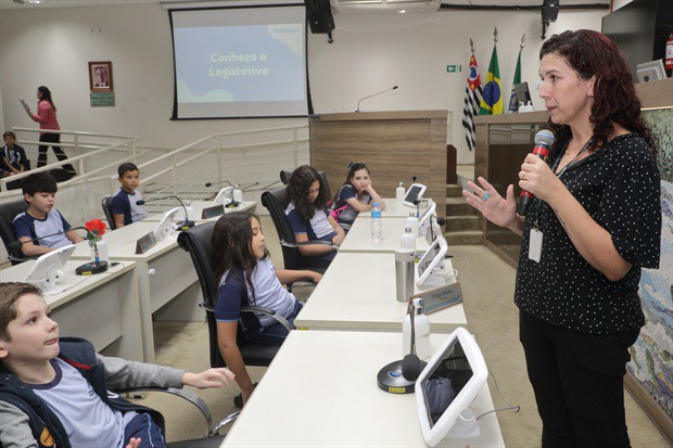 Alunos do Colégio Adventista participam do "Conheça o Legislativo