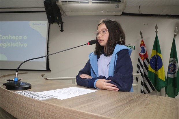 Alunos do Colégio Adventista participam do "Conheça o Legislativo