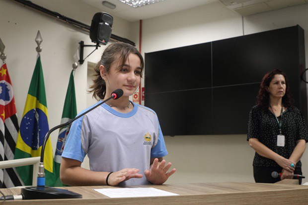 Alunos do Colégio Adventista participam do "Conheça o Legislativo