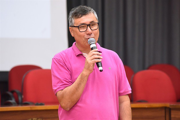 Médico Rodrigo Reis esteve na Câmara Municipal de Piracicaba para atividade da Escola do Legislativo