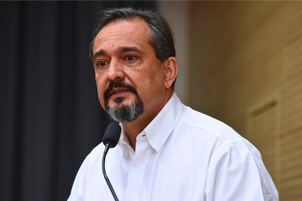 Médico Rodrigo Reis esteve na Câmara Municipal de Piracicaba para atividade da Escola do Legislativo