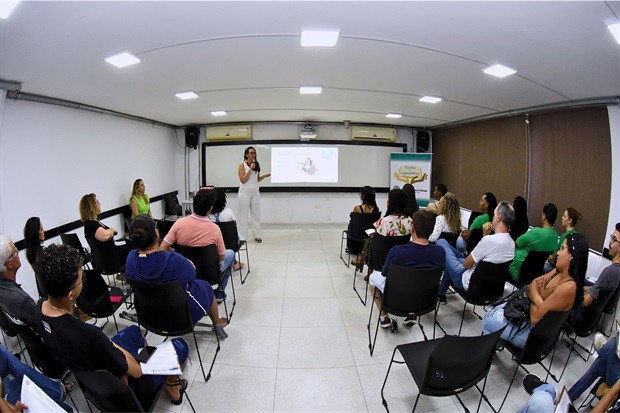 Roda de conversa foi resultado de uma parceria entre Escola do Legislativo, Condef e Senac