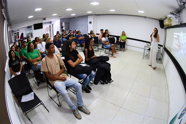 Roda de conversa foi resultado de uma parceria entre Escola do Legislativo, Condef e Senac