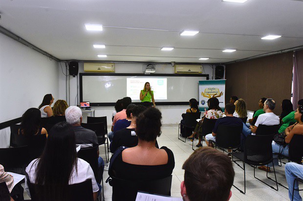 Roda de conversa foi resultado de uma parceria entre Escola do Legislativo, Condef e Senac