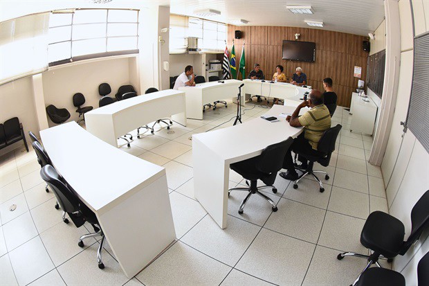 Comissão de Educação aponta parecer favorável em titulações