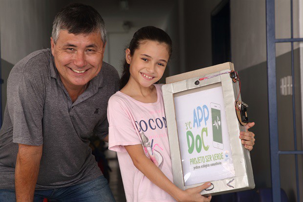 Vereador Pedro Kawai conhece projeto Ser verde: práticas ecológicas comunitárias, desenvolvido por alunos da Escola Municipal Joaquim Carlos Alexandrino de Souza