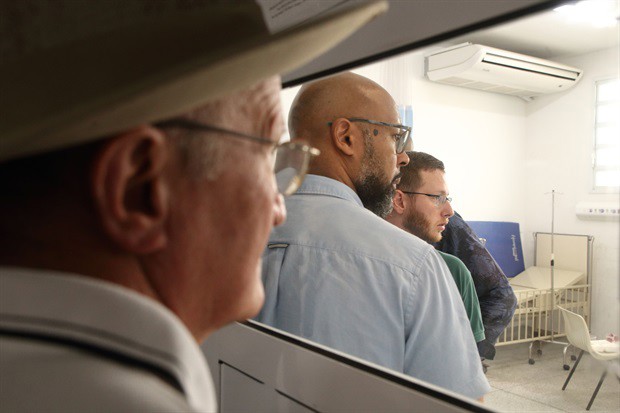 À tarde, CPI fez diligência na UPA, averiguou o estoque e registros de aplicação do soro antiescorpiônico