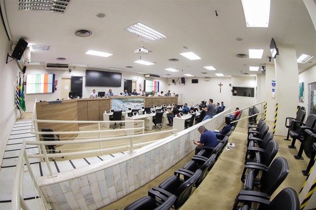 Mãe, tio e avô de Jamilly relataram à CPI como foi o atendimento da criança na UPA