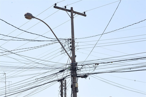 Comerciantes do Jardim Elite reclamam de prejuízos em queda de energia