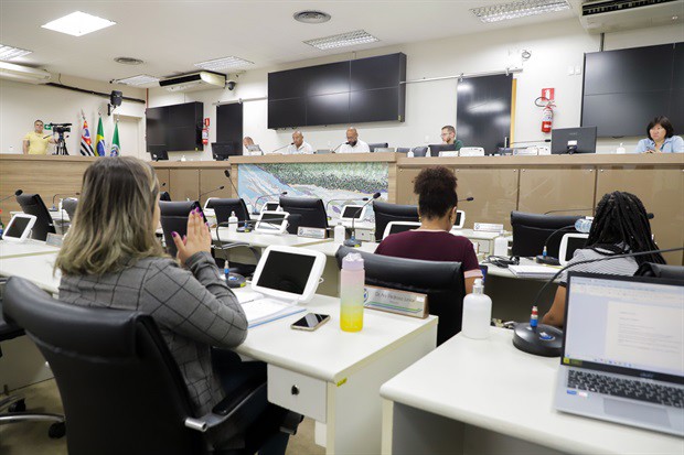 Enfermeira foi convocada pela segunda vez pela CPI para prestar depoimento