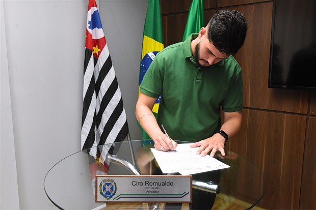 Ciro da Van assume como vereador pela terceira vez