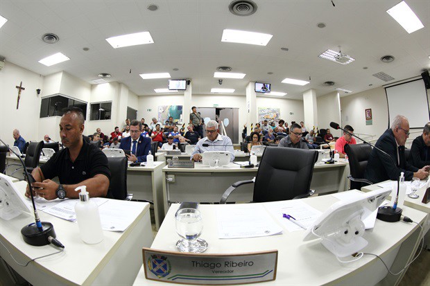 Laércio Trevisan Jr. (PL) e Ciro da Van (Podemos) são os autores das homenagens