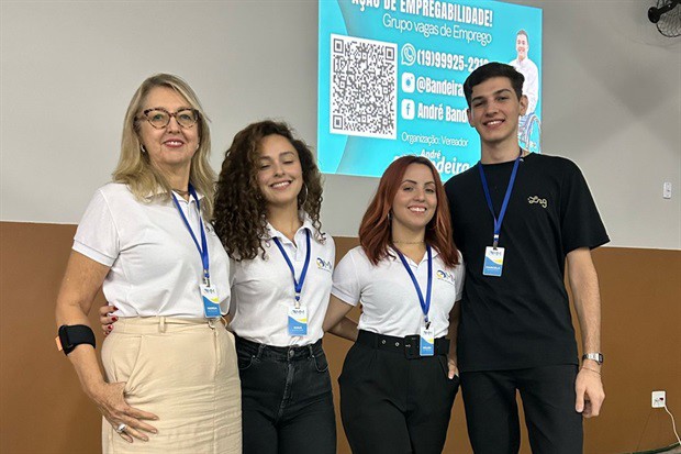 Atividade foi realizada no Salão da Paróquia Santa Catarina, no bairro Nova América