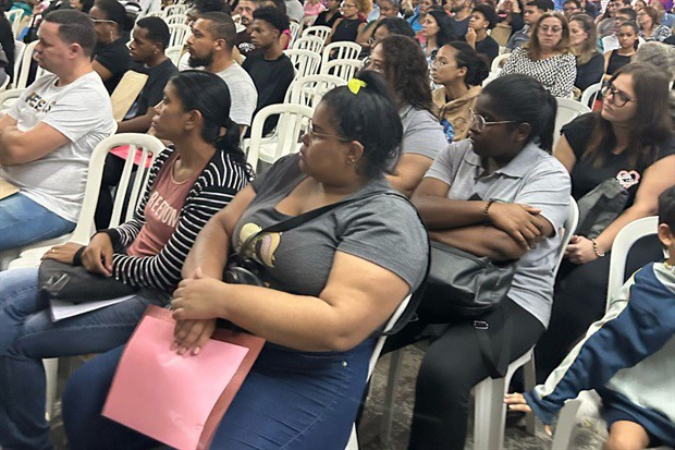 Atividade foi realizada no Salão da Paróquia Santa Catarina, no bairro Nova América