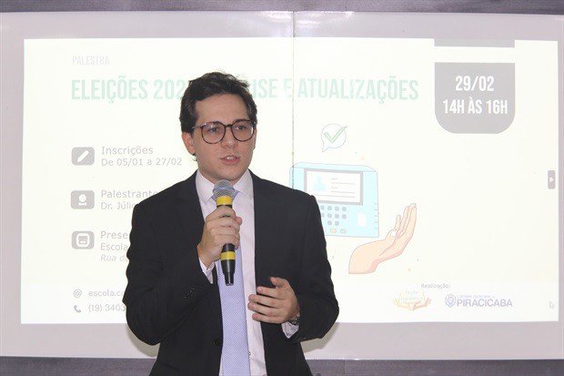 Júlio Dias Taliberti ministrou a palestra "Eleições 2024: análise e atualizações"