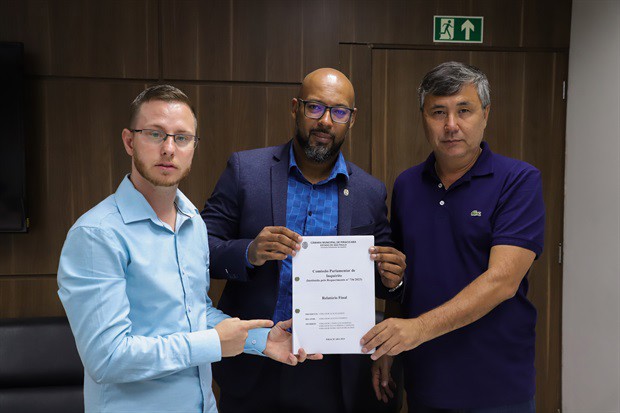 Membros da CPI do Caso Jamilly assinam o relatório final