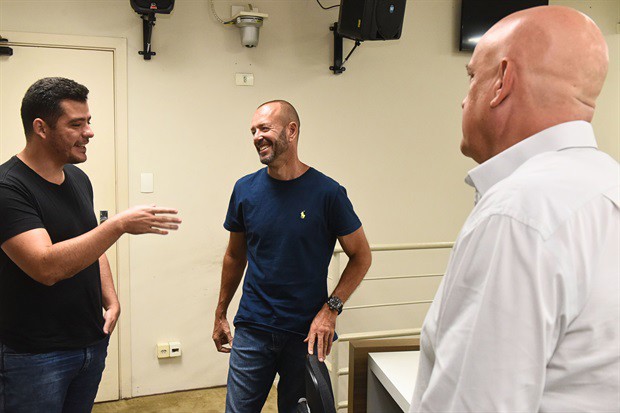 Técnicos da Câmara de Angra dos Reis conhecem estrutura do Legislativo