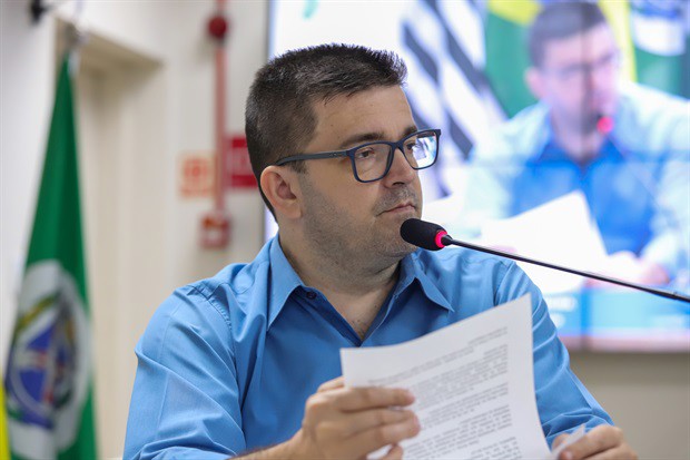 André Bandeira é autor do requerimento 540/2024, aprovado na noite desta quinta (2), na 25ª Reunião Ordinária