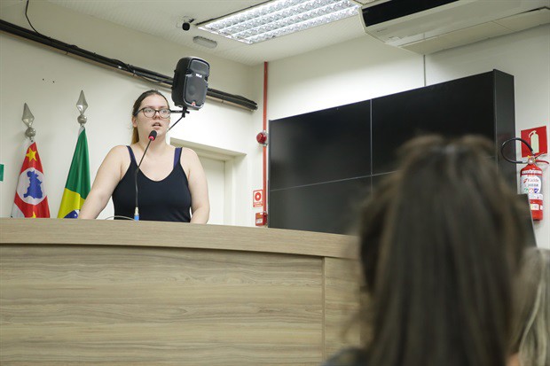 Alunos da Escola Estadual "Professora Dionetti Callegaro Miori" participaram do "Conheça o Legislativo" na tarde desta quarta-feira (8)