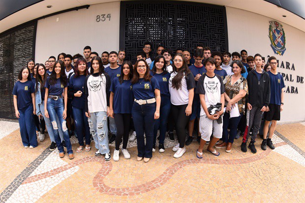 Alunos da Eduir Scarpari participam do 'Conheça o Legislativo'