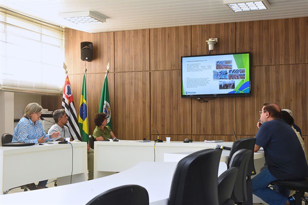 Branca foi convidada pela comissão para apresentar um panorama das atividades desenvolvidas pela pasta