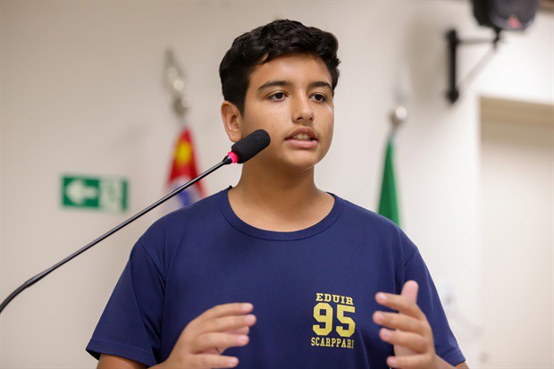 Alunos da Eduir Scarpari participam do "Conheça o Legislativo"