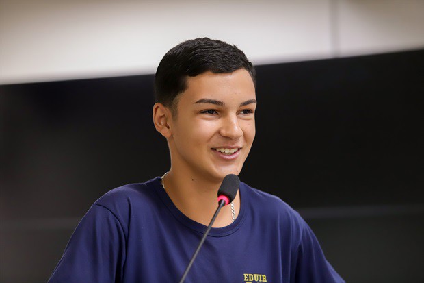 Alunos da Eduir Scarpari participam do "Conheça o Legislativo"