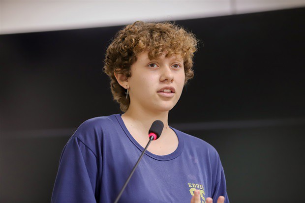 Alunos da Eduir Scarpari participam do "Conheça o Legislativo"