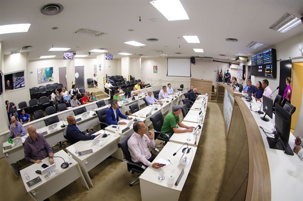 Pauta foi adiada por uma reunião