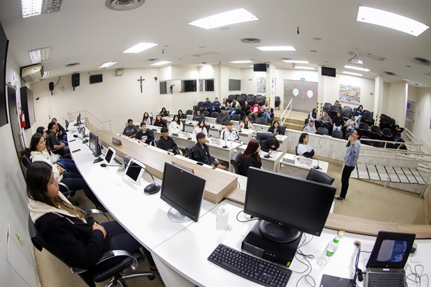 Alunos da Augusto Saes participam do "Conheça o Legislativo"