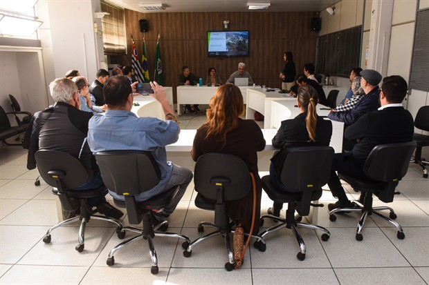 Reunião teve ainda explicação sobre trabalho do Cena e funcionamento do Conselho Municipal de Ciência, Tecnologia e Inovação