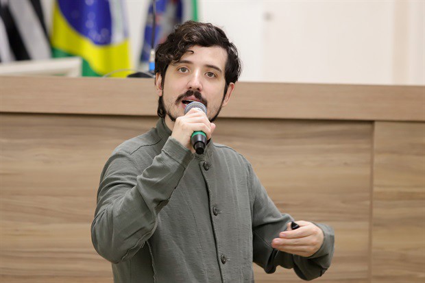 Jovens do Projeto Pescar participam do "Conheça o Legislativo"