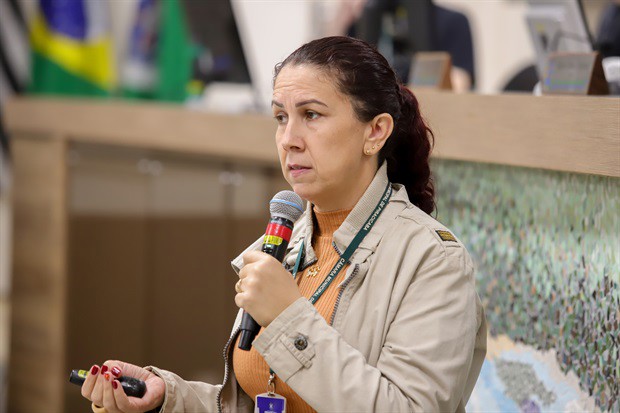 Jovens do Projeto Pescar participam do "Conheça o Legislativo"