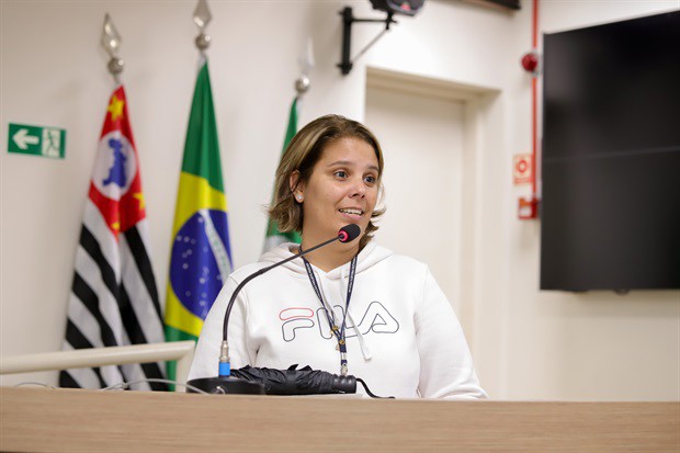 Jovens do Projeto Pescar participam do "Conheça o Legislativo"