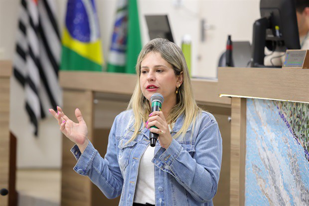 Alunos da E. E. 'Augusto Melega' participam do 'Conheça o Legislativo'