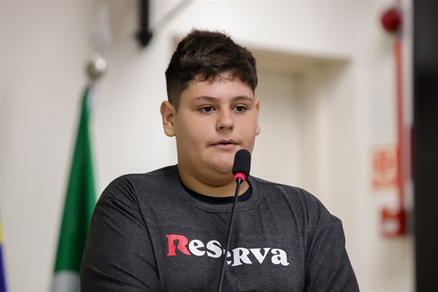 Alunos da E. E. 'Augusto Melega' participam do 'Conheça o Legislativo'