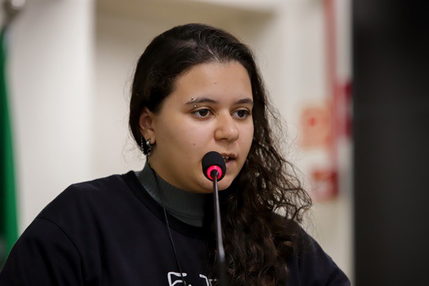 Alunos da E. E. 'Augusto Melega' participam do 'Conheça o Legislativo'