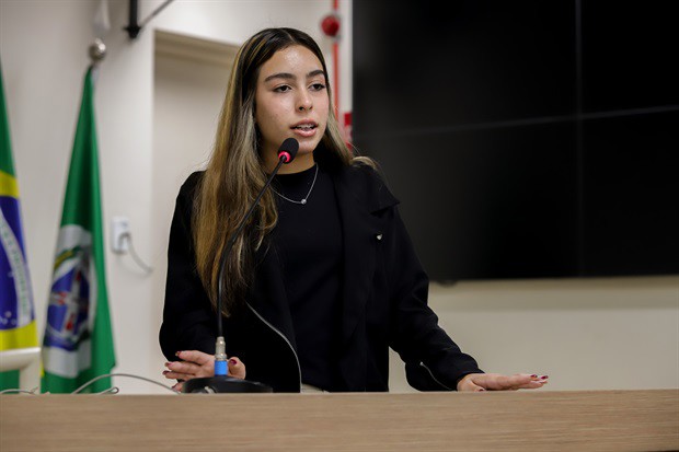 Estudantes da "Augusto Melega' participam do 'Conheça o Legislativo'