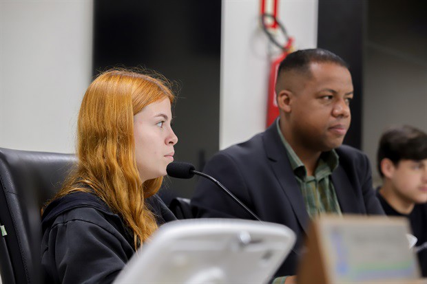 Estudantes da "Augusto Melega' participam do 'Conheça o Legislativo'