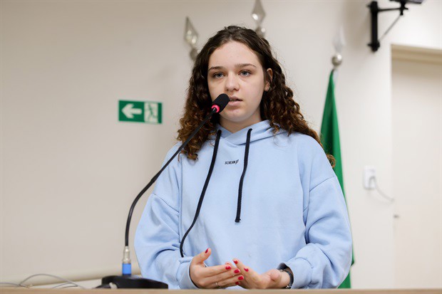 Estudantes da "Augusto Melega' participam do 'Conheça o Legislativo'