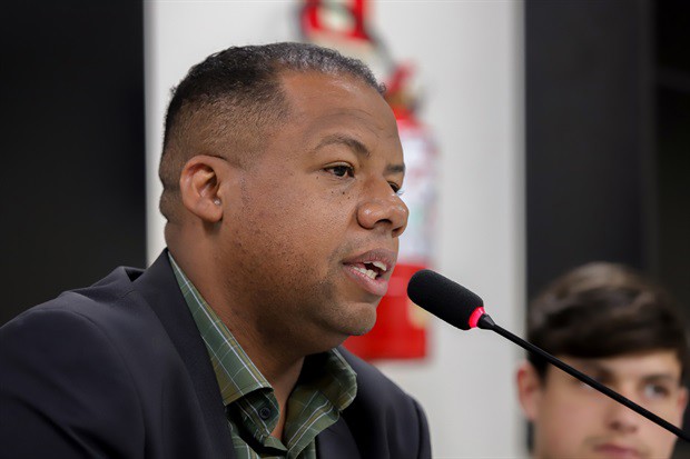 Estudantes da "Augusto Melega' participam do 'Conheça o Legislativo'