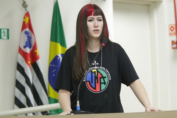 Estudantes da 'Juracy Neves de Mello Ferracciu' visitam a Câmara