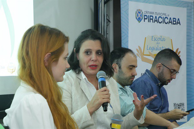 Palestra “Prevenção do Câncer de Cabeça e Pescoço" foi realizada nesta segunda-feira pela Escola do Legislativo